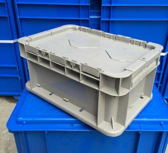 塑料带盖箱